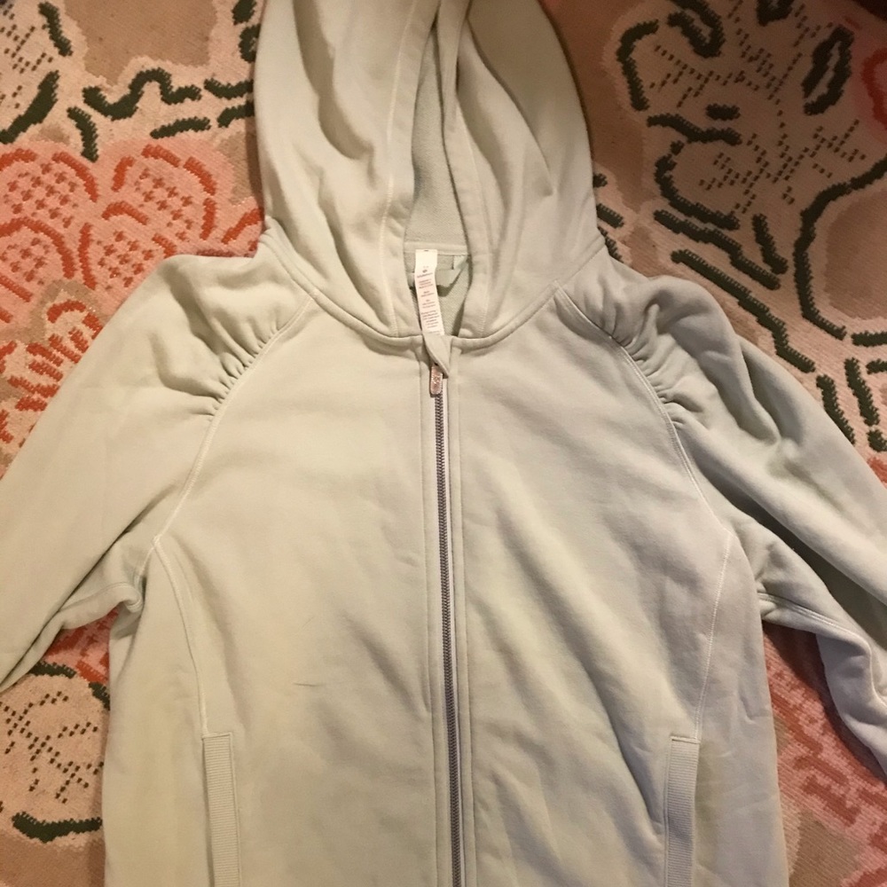 Lululemon Sweatshirt